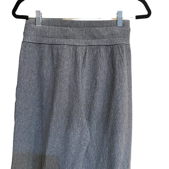 Lululemon Retreat Yourself Crop Heathered Core Dark Grey sz 6 - Picture 6 of 9